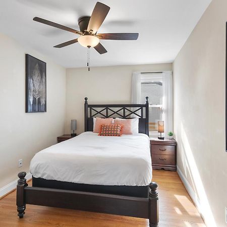 Charming Dt 3-Bed Bungalow With Fenced-In Yard Raleigh Extérieur photo