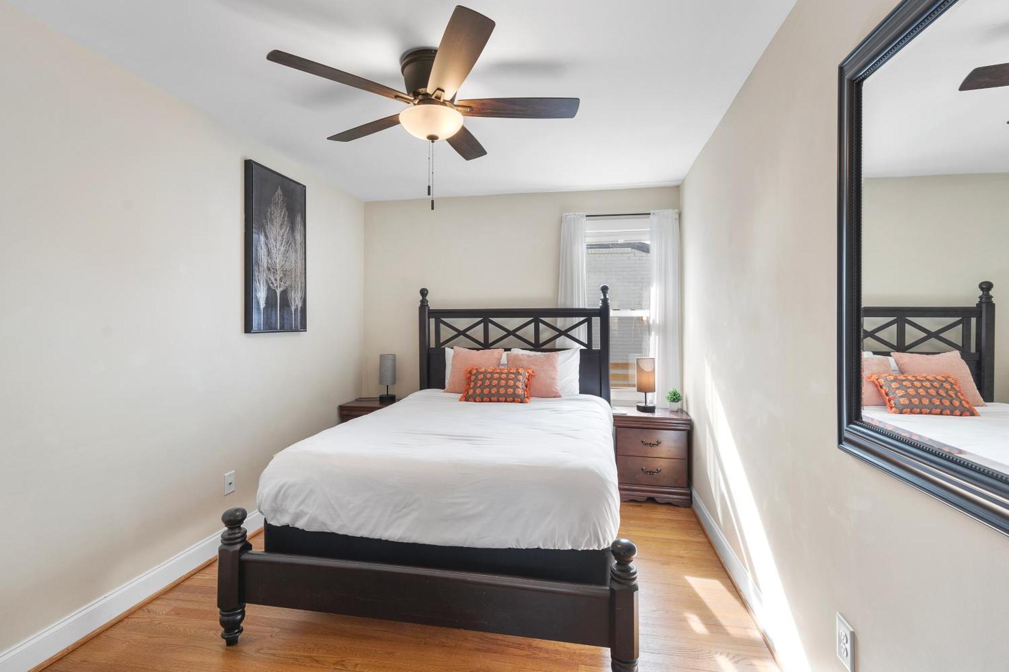 Charming Dt 3-Bed Bungalow With Fenced-In Yard Raleigh Extérieur photo