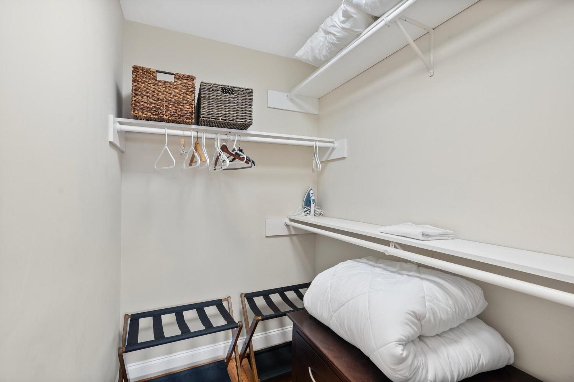 Charming Dt 3-Bed Bungalow With Fenced-In Yard Raleigh Extérieur photo