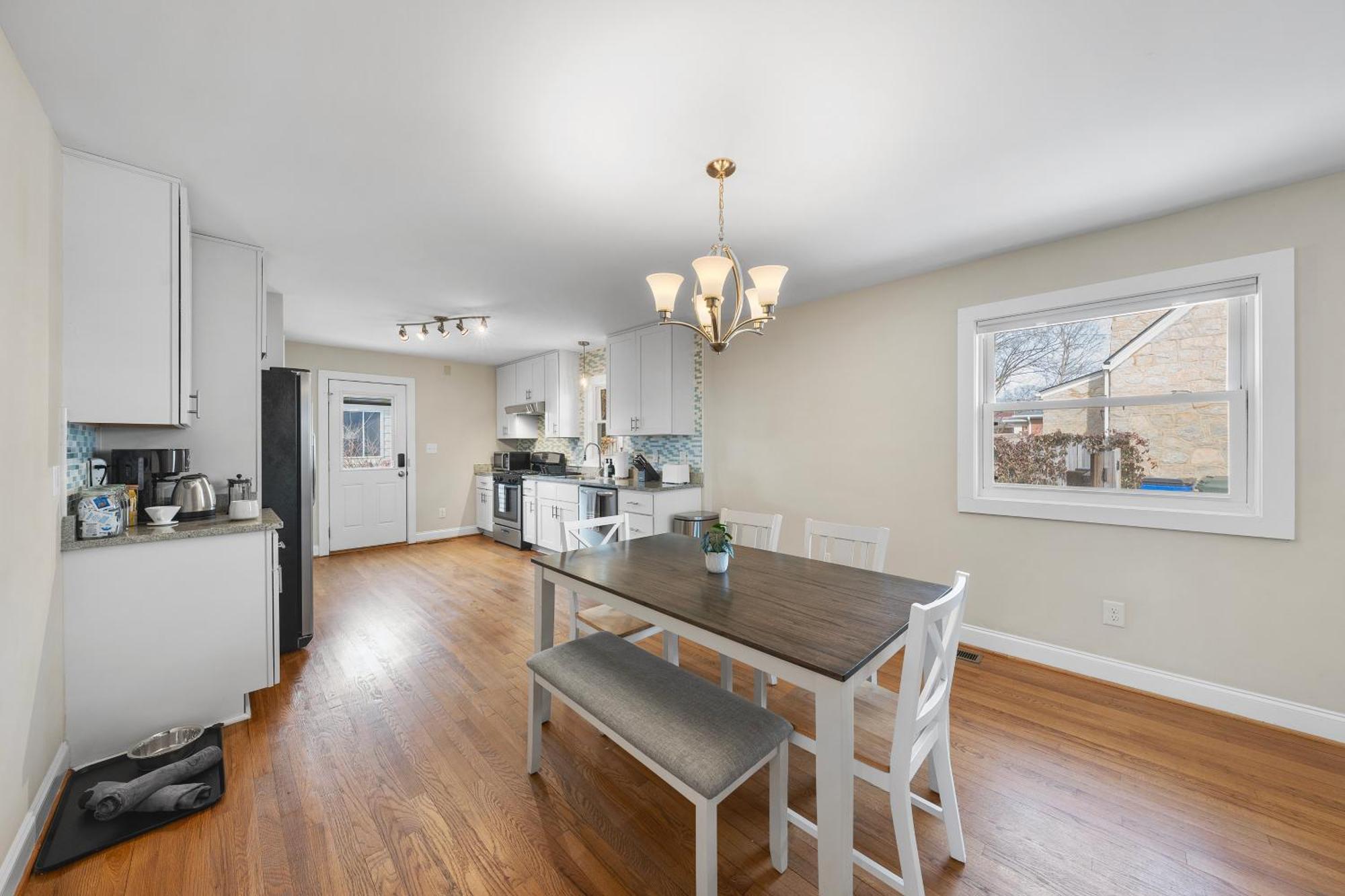 Charming Dt 3-Bed Bungalow With Fenced-In Yard Raleigh Extérieur photo