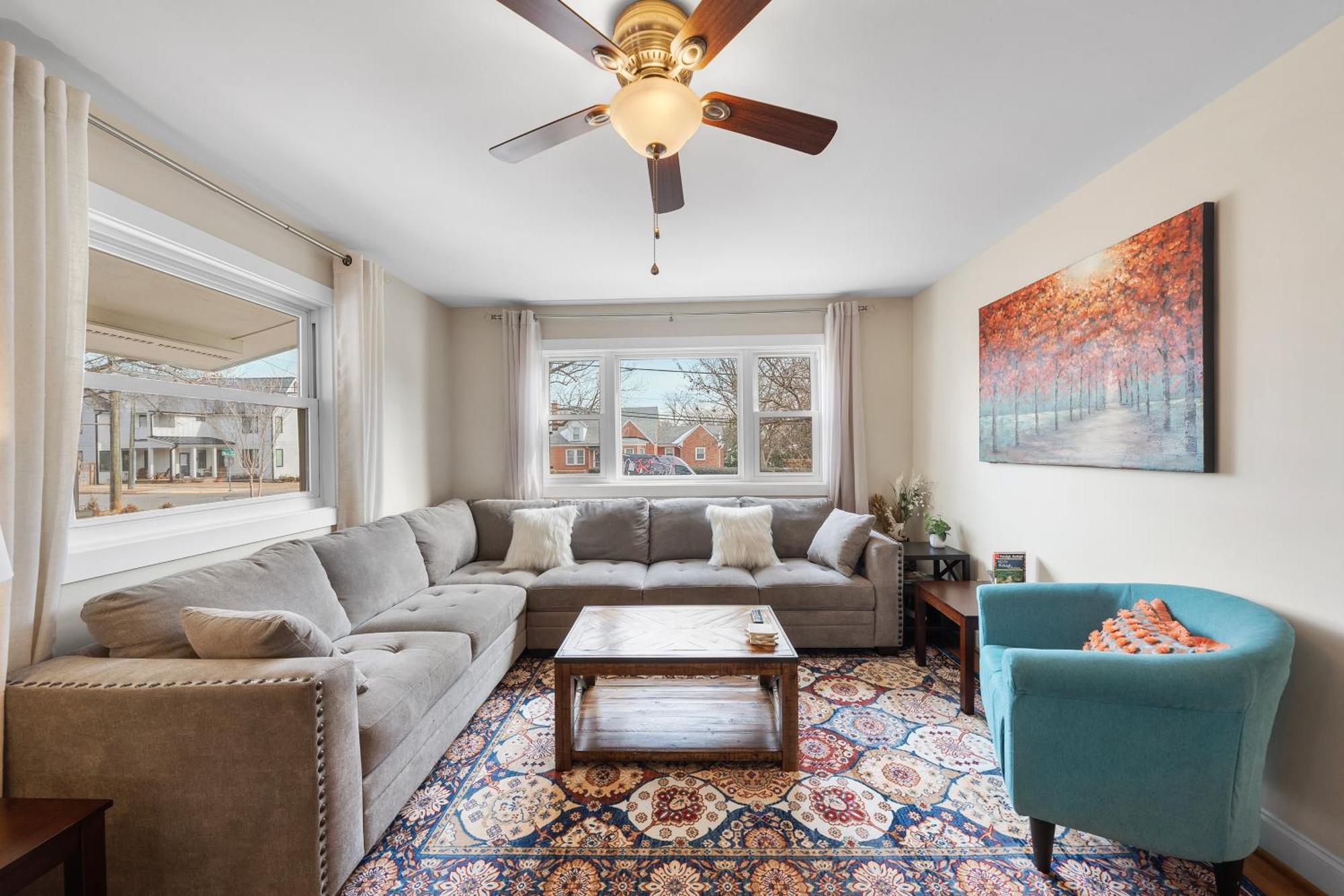 Charming Dt 3-Bed Bungalow With Fenced-In Yard Raleigh Extérieur photo