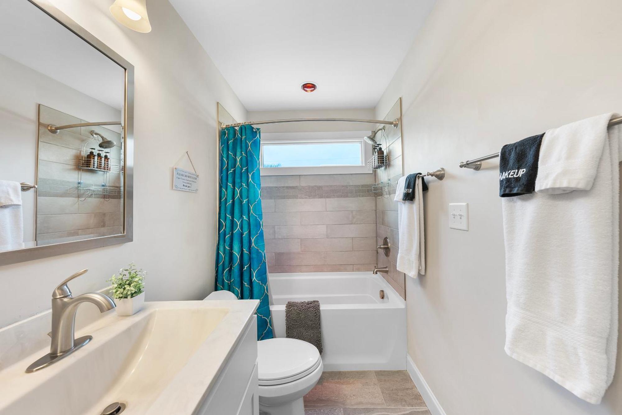 Charming Dt 3-Bed Bungalow With Fenced-In Yard Raleigh Extérieur photo